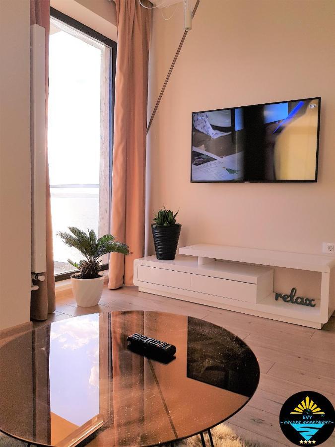 Evy Deluxe Apartment ママイア エクステリア 写真
