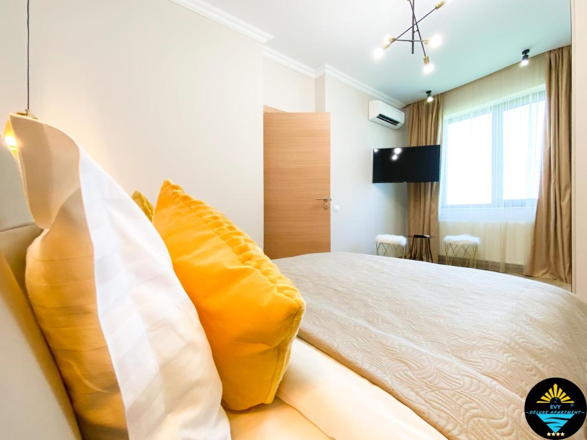 Evy Deluxe Apartment ママイア エクステリア 写真