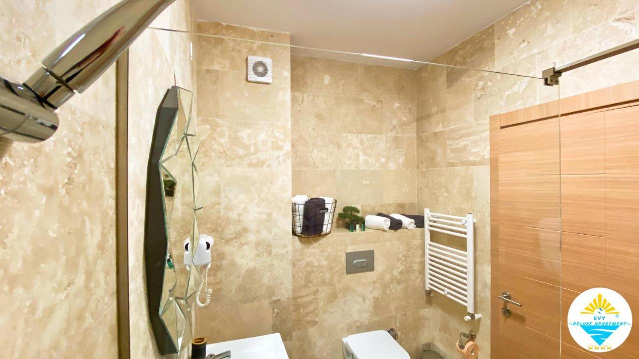Evy Deluxe Apartment ママイア エクステリア 写真