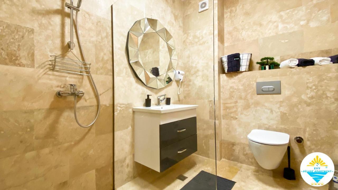 Evy Deluxe Apartment ママイア エクステリア 写真